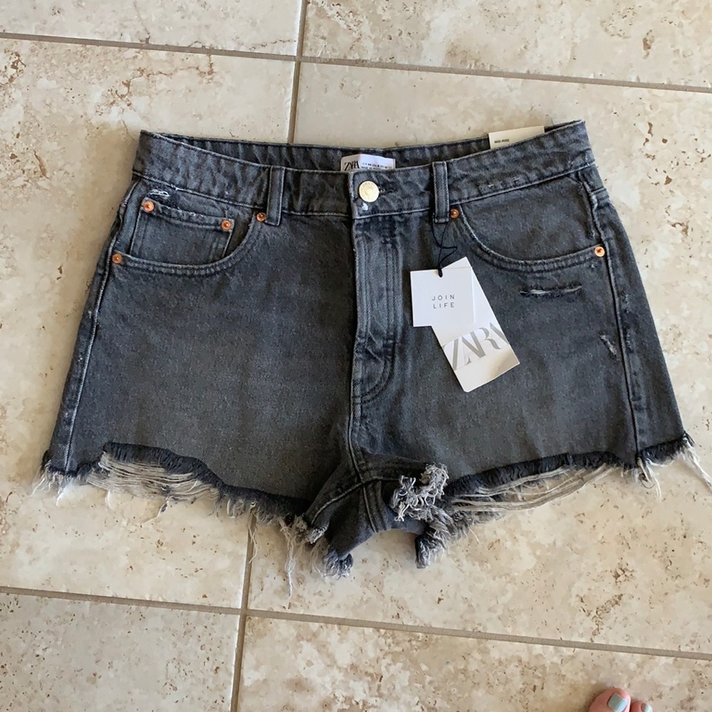 NWT-Zara Jean Shorts